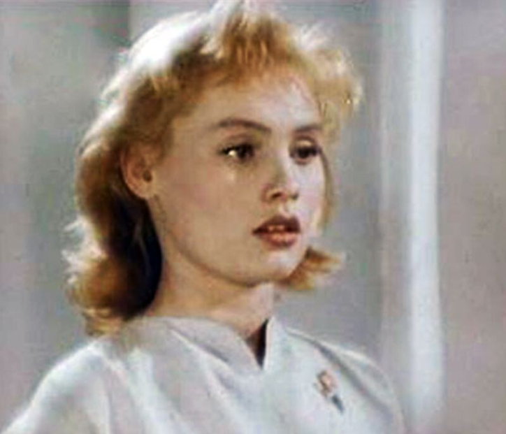 "Я узнала о своей бездетности в 25": трудное женское счастье Аллы Будницкой и приемная дочь, ставшая известной актрисой