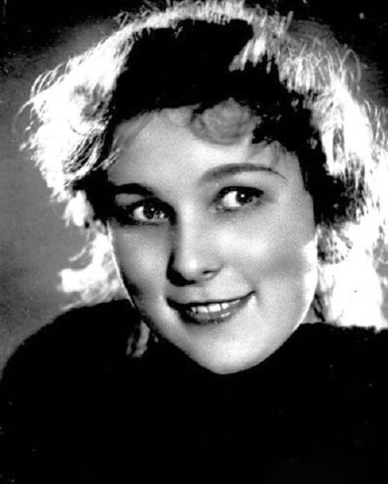 Только после 80 актриса Вера Васильева узнала, почему же у нее нет детей