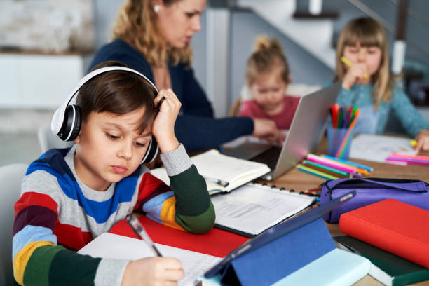 Почему родители считают, что дети перегружены и школьные оценки мало значимы для их будущего?