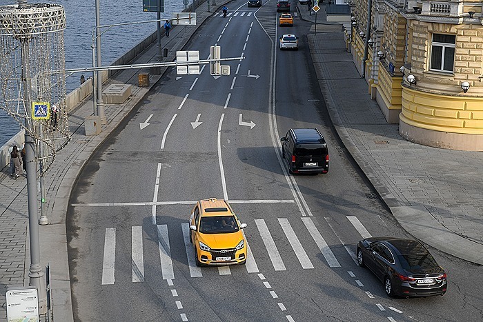 Никакой «инстранщины». Госдума приняла закон о требованиях к уровню локализации такси