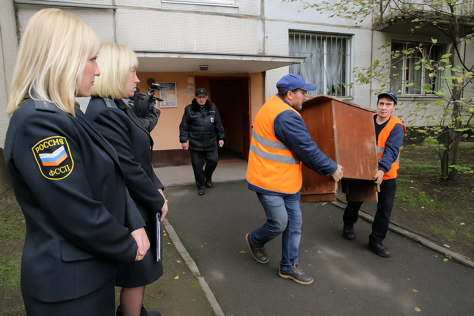 Москвича выселили из купленной квартиры спустя 5 лет. Помог только Верховный суд