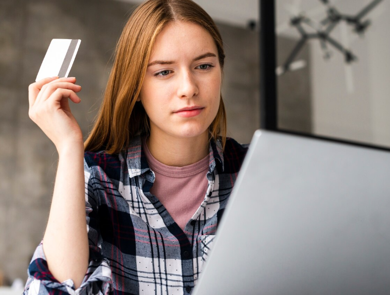 Ozon вернул на карту не все деньги – что делать?