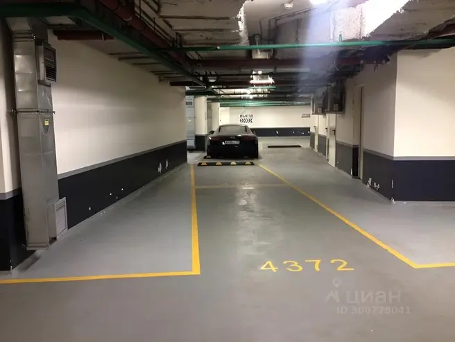 37 миллионов за парковочное место. Шутка? Нет, московская реальность