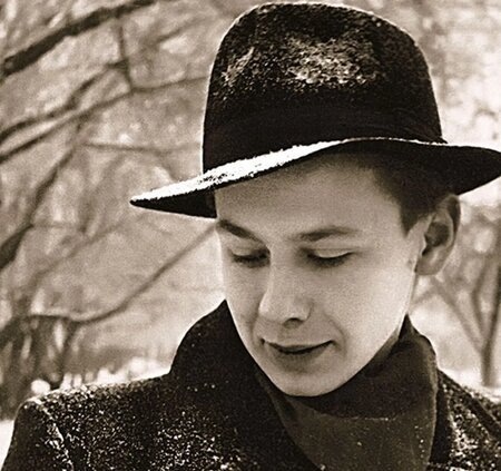 "Люсенька, ты пожалеешь, еще рано, не надо, деточка...!": роман Олега Табакова и скромницы Людмилы Крыловой завязался в первую же ночь