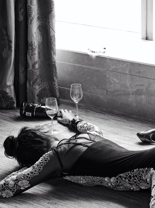 ПИТЬ ИЛИ НЕ ПИТЬ: осознанный выбор в мире, где алкоголь - легальный побег от реальности