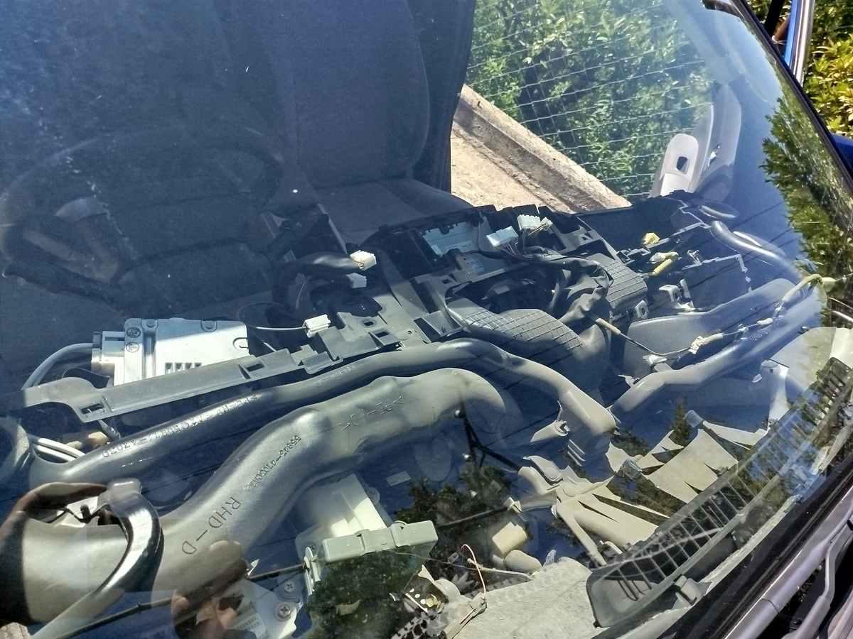 Приус панель приборов(табло) не загорается