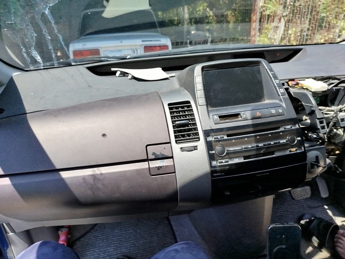 Приус панель приборов(табло) не загорается