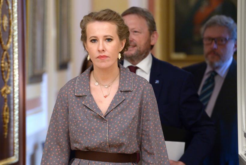 Юбка с лицом Иды Галич: Ксения Собчак шутит над неожиданной критикой