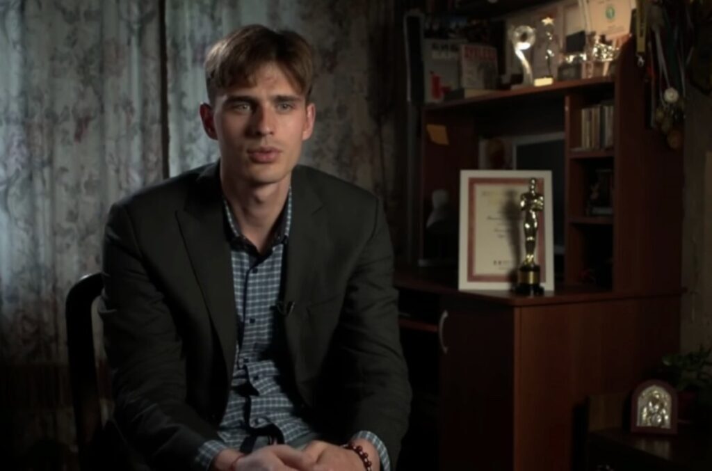 Проклятие «Обитаемого острова»: почему звезда фильма Василий Степанов сейчас живет на пособие