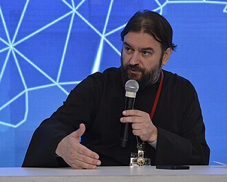 Протоиерей призвал по воскресеньям закрывать гипермаркеты для улучшения демографической ситуации в России. Детей делать теперь положено натощак?