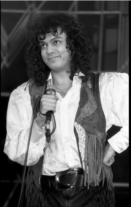 Сделал ремонт в квартире - хочешь вернуть бывшую жену! Нешуточные страсти Киркорова с Пугачевой или фантазии продюсера?