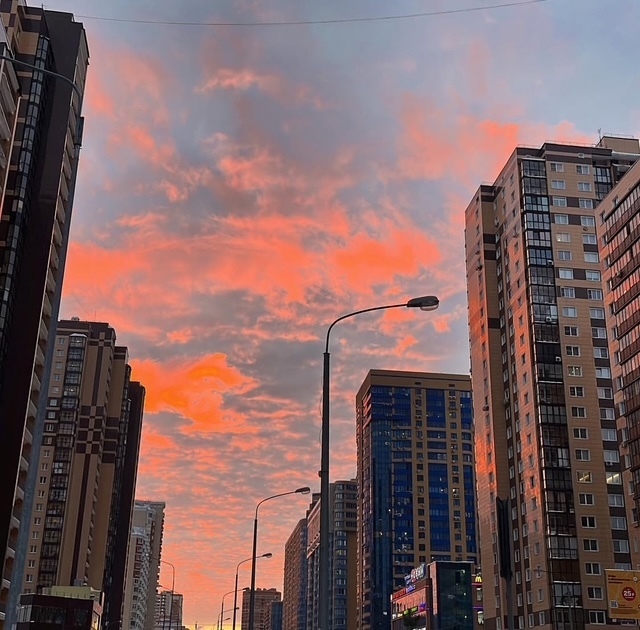 Где живут самые богатые женихи и невесты в России? Названы города с самыми высокими доходами на душу населения