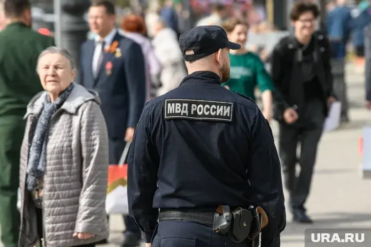 Полицейским начали компенсировать взятки