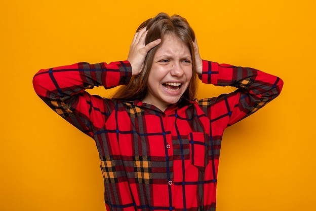 «Спасите, пожалуйста! Меня избивают родители» – такая записка упала к ногам соседки