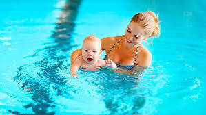 Как совмещать грудничковое плавание с массажем и гимнастикой: комплексная методика