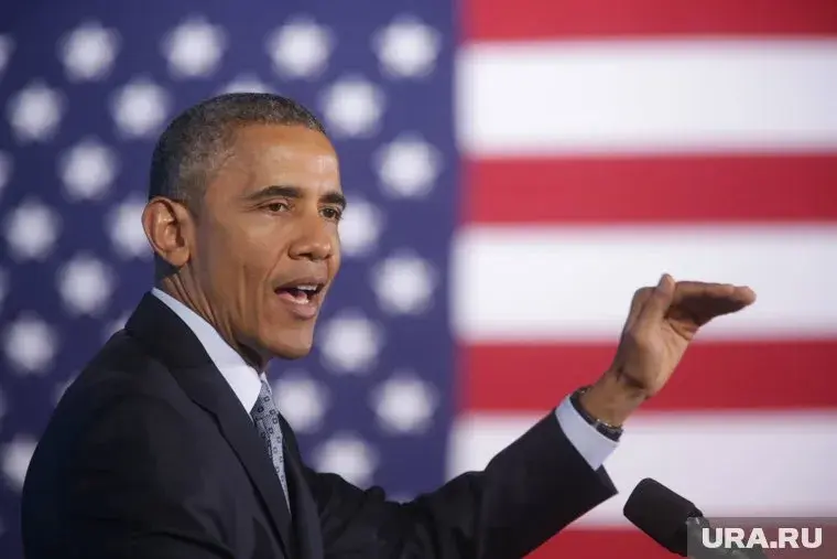 Барака Обаму обвиняют в госизмене