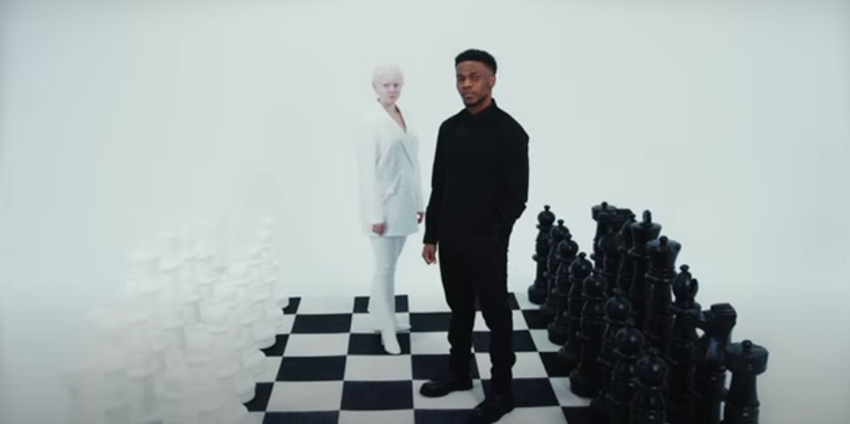 Ты — пешка. А играют они: 13 семей, которые держат мир в руках.