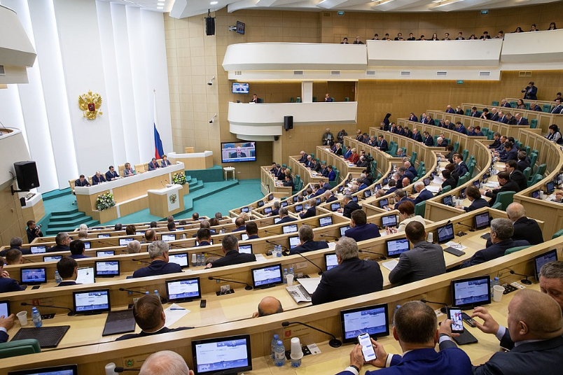 Затянуть пояса так, чтоб глаза вылезли: Как бюджетный кризис превратили в спецоперацию против граждан