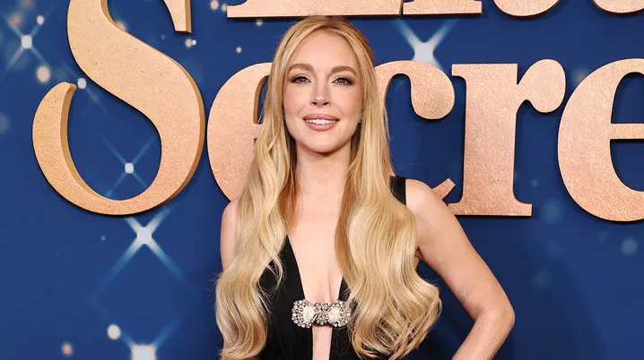 Линдси Лохан говорит, что слава вынудила ее покинуть Голливуд ...