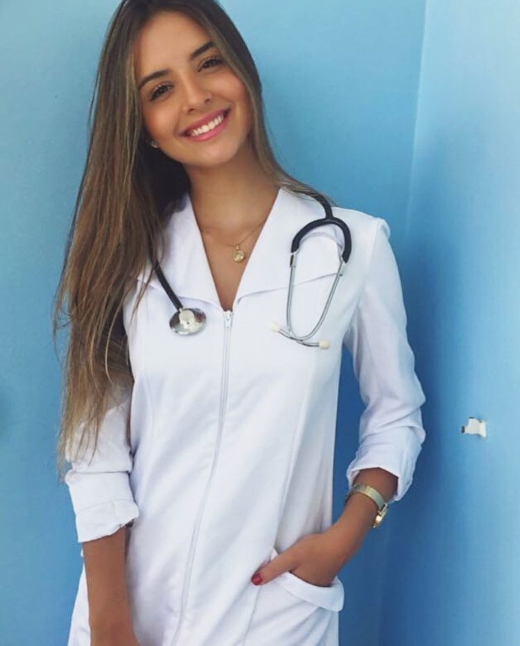 "Медсестра и врач-два в одном" или Почему с 1 сентября обязанности врачей в России будут выполнять медсестры?