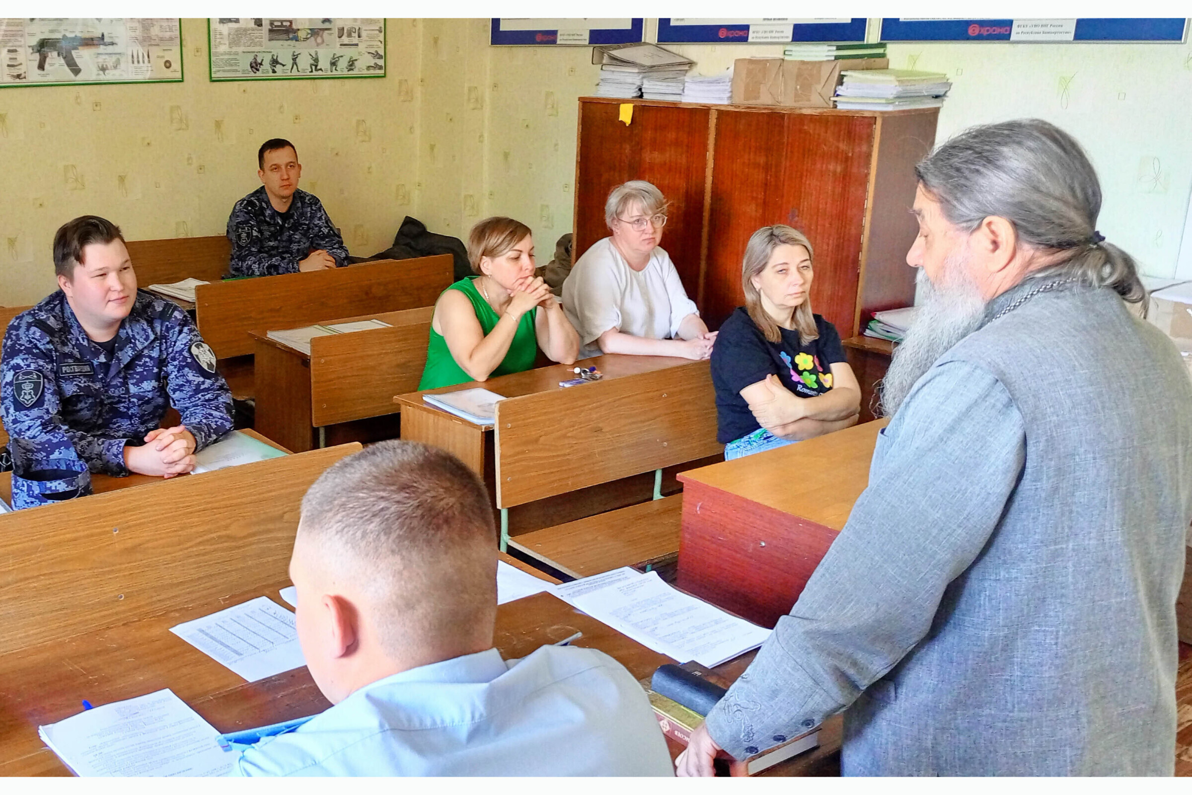 В Башкортостане сотрудники Росгвардии обсудили вопросы безопасности с представителем Русской Православной Церкви