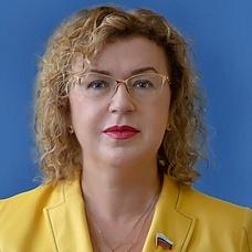 В Совфеде поддержали позицию РПЦ по освящению банковских карт