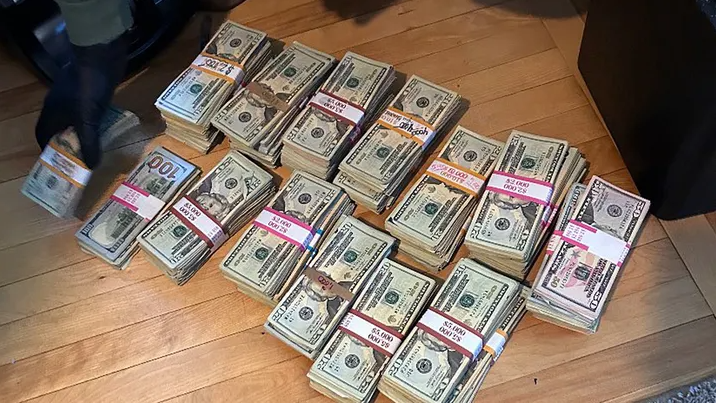 Массовые аресты проводит управление по борьбе с наркотиками.