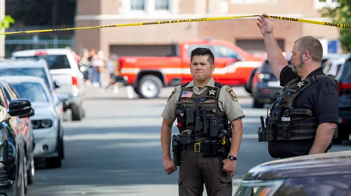 Найден подозреваемый открывший огонь в католической школе.