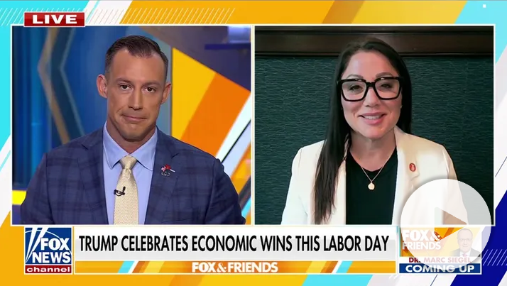 Николас Мадуро заявил, что Венесуэла столкнулась с «самой большой угрозой» за 100 лет, поскольку Трамп разворачивает военно-морские силы.