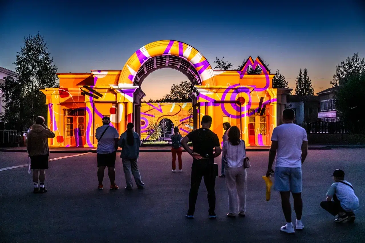 В кинопарке «Москино» впервые прошел фестиваль света «Проекция»