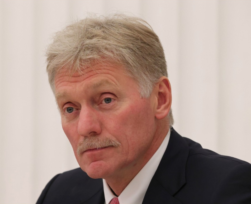 Песков: Путин пригласил Зеленского в Москву не для капитуляции