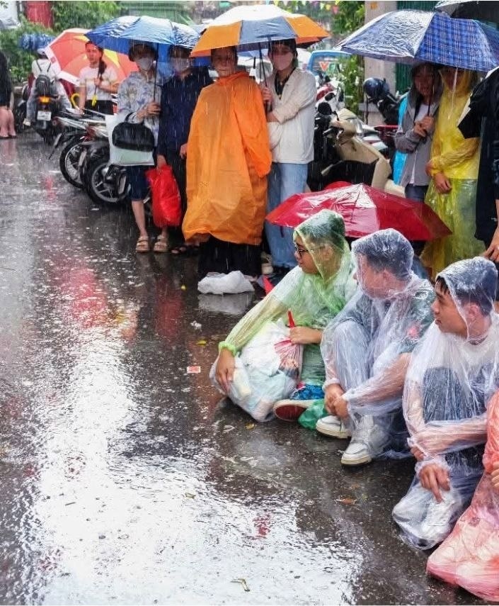 «Хочу замуж за русского!» — что творится во Вьетнаме перед военным парадом