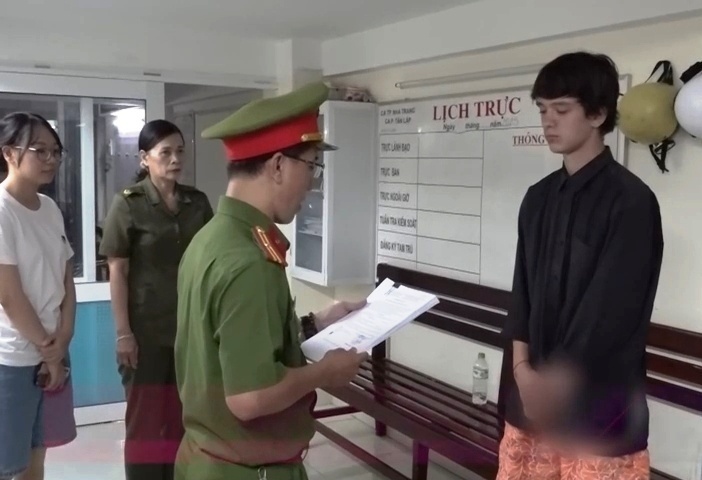 Русские в Нячанге оборзели: воруют рыбу, бьют полицию и гоняют пьяными