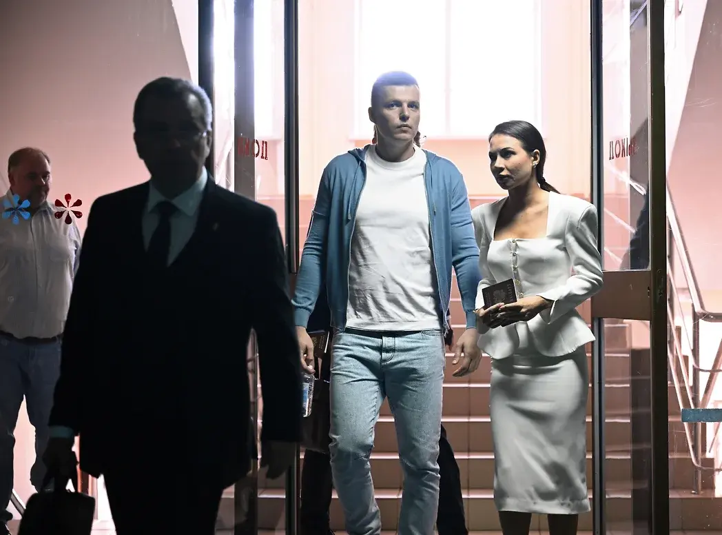 Блогер Лерчек и ее бывший муж обвиняются за вывод 250 млн руб в Дубай