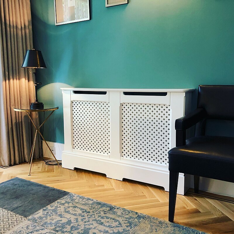 Стала протекать батарея в квартире - кто должен ее заменить по закону?