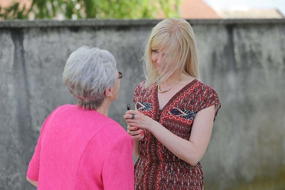 Ассоциативный сдвиг: почему собеседник уходит «в свою тему» и как это влияет на споры и переговоры