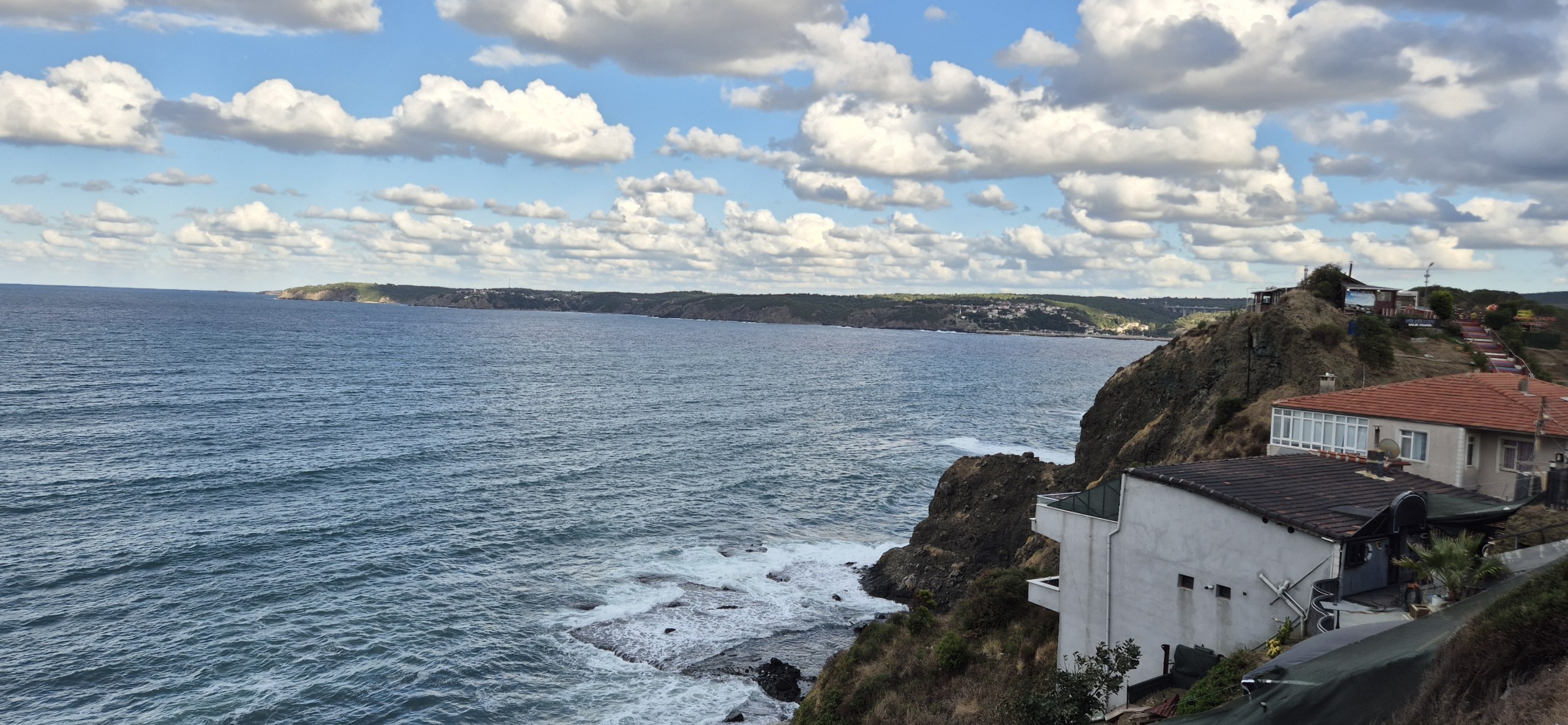 У Чёрного моря