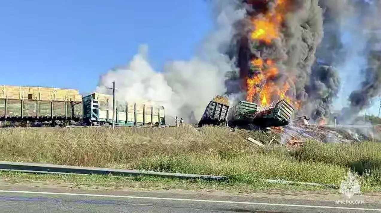 Отсутствие бензина в Смоленской области и авария жд состава перевозимшим горючее совпадение?