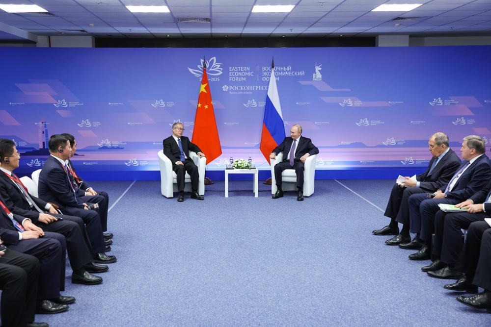 💸 Форумы на каждый день: как говорильня стала локомотивом отечественной экономики