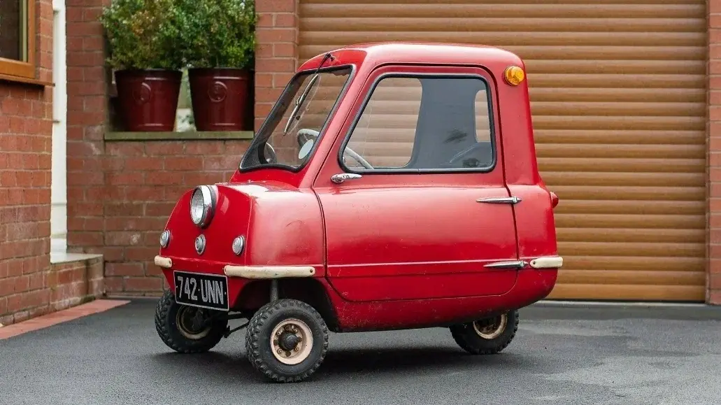 Машина размером с чемодан: почему 59 кг и одно сиденье сделали машину легендой...