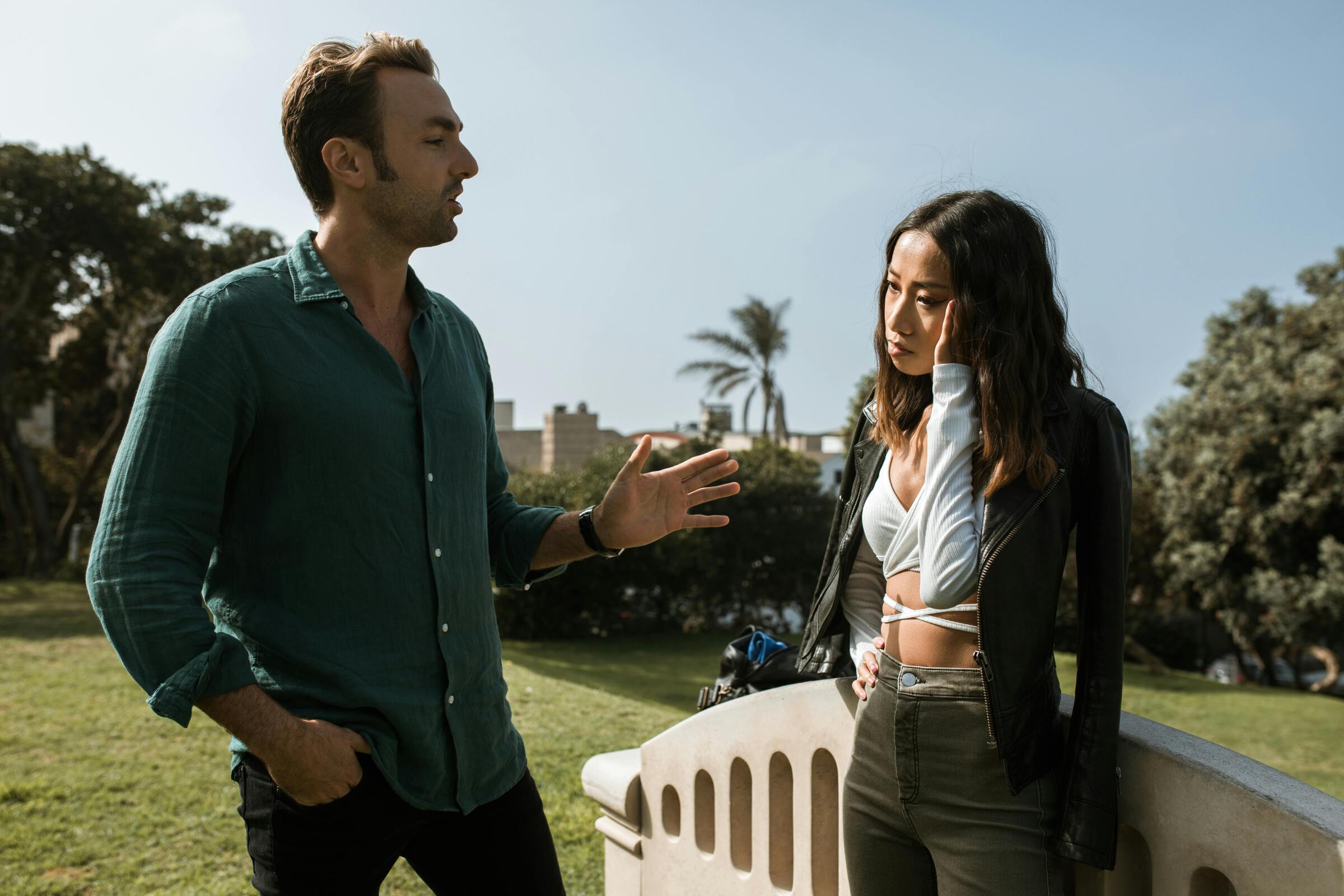 «Я пошучу, а ты не обижайся»: когда юмор становится способом доминировать