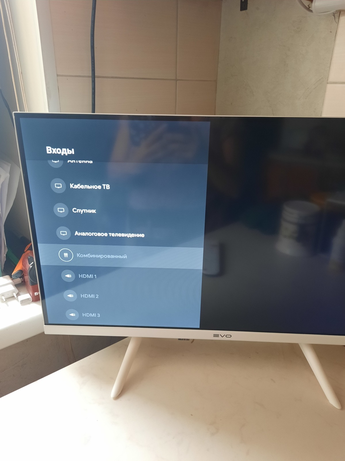 Как пенсионерка телевизор EVO TV 24 подключала