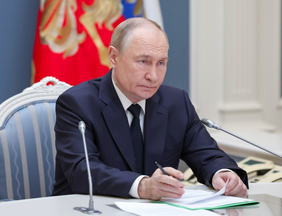 Владимир Путин выразил обеспокоенность снижением уровня рождаемости в России