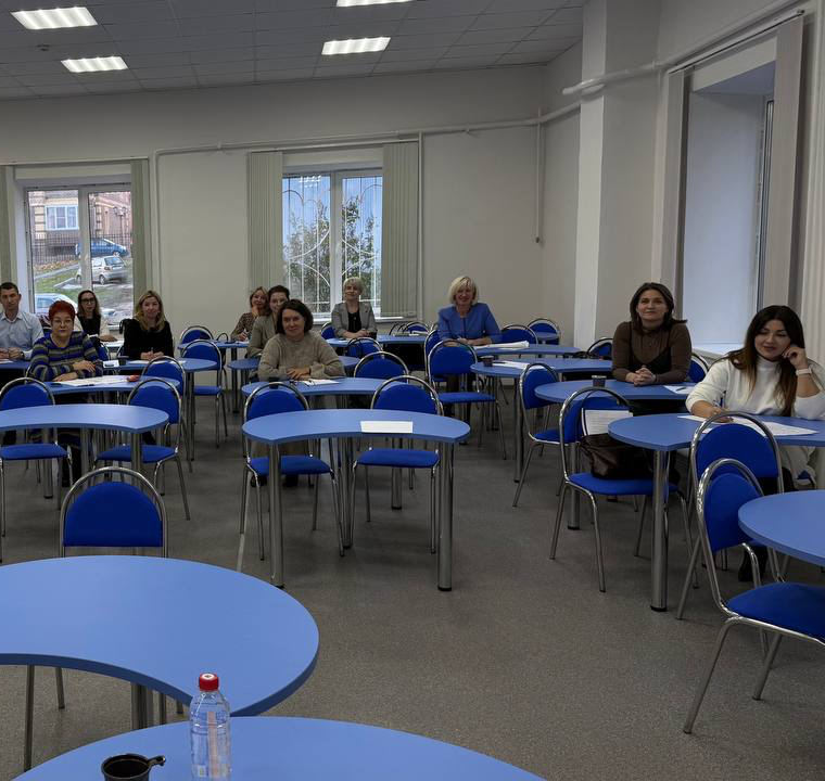 Сегодня важный день — я сдала экзамен по медиации и теперь жду результаты!