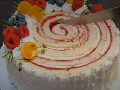 Удивительно нежный новогодний торт. Запасаем нужные продукты