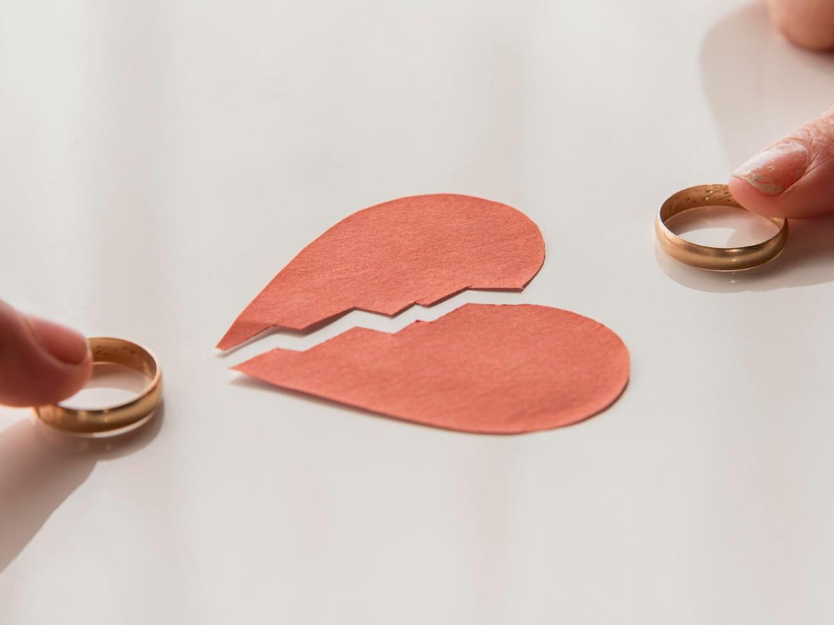 Почему бывшие иногда используют ваши эмоции против вас