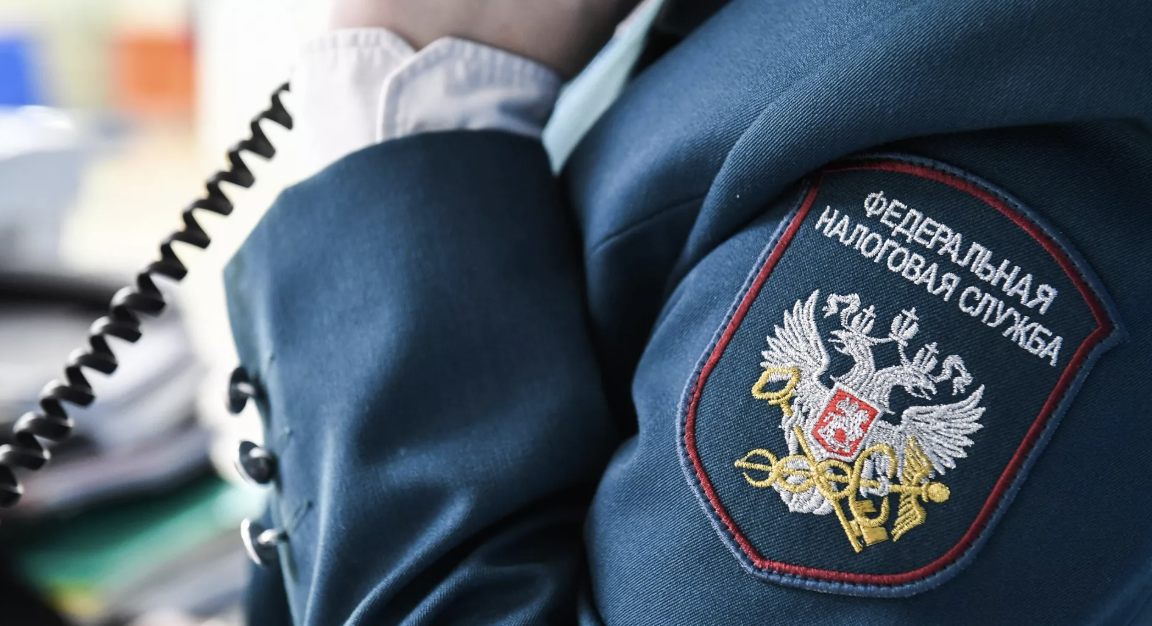 С 1 ноября 2025 года ФНС получает карт-бланш на бессудное взыскание долгов с физлиц.