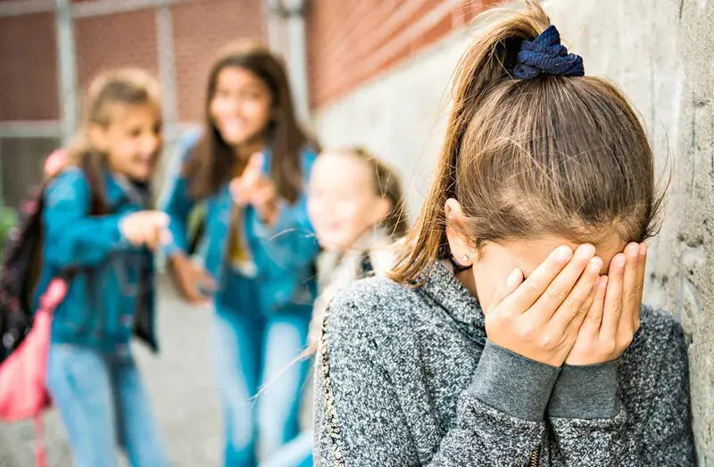 Буллинг- травля: виды, причины и как помочь ребёнку?