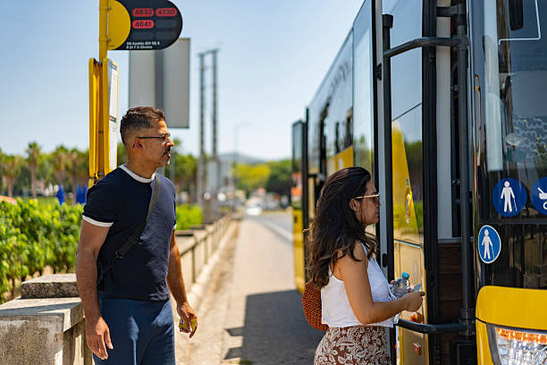 Бриллиант в короне: Минфин предлагает приватизировать городские автоколонны только вместе с транспортом