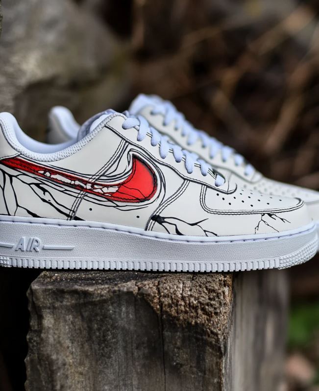 Не упусти шанс! Почему мы так любим дефицит